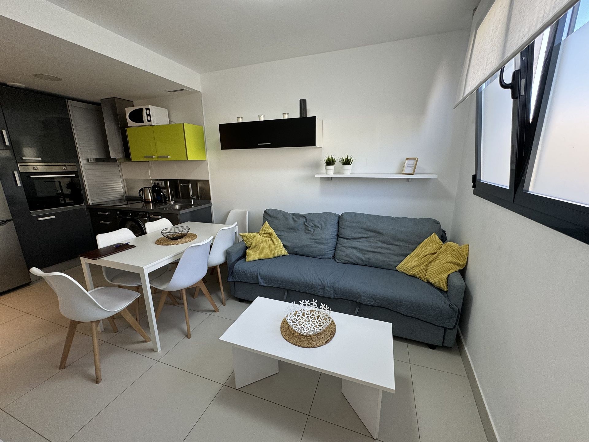 For sale - 2 Bedroom 1 Bathroom Apartment in Torrevieja - Costa Blanca  - Alicante