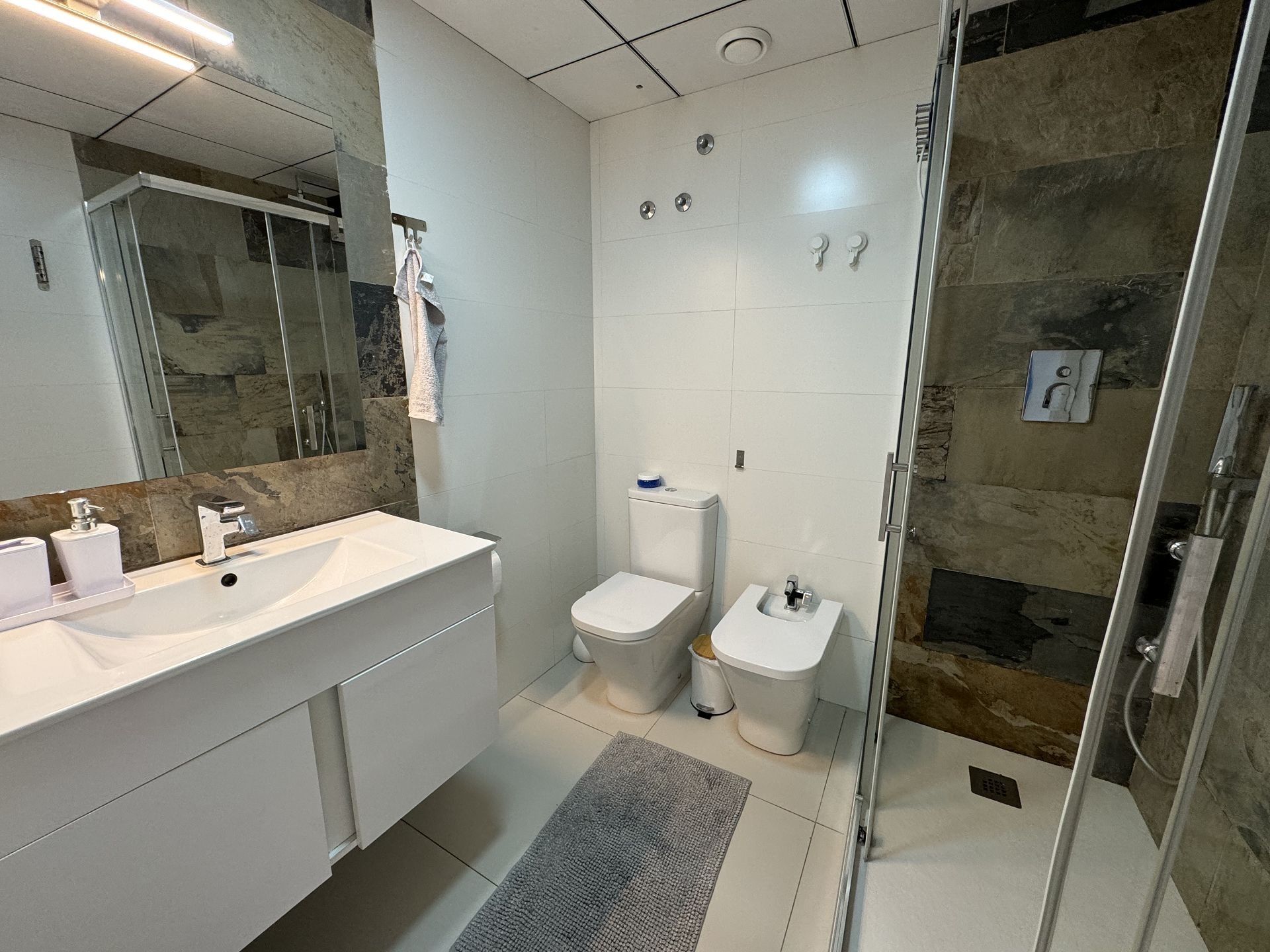 For sale - 2 Bedroom 1 Bathroom Apartment in Torrevieja - Costa Blanca  - Alicante