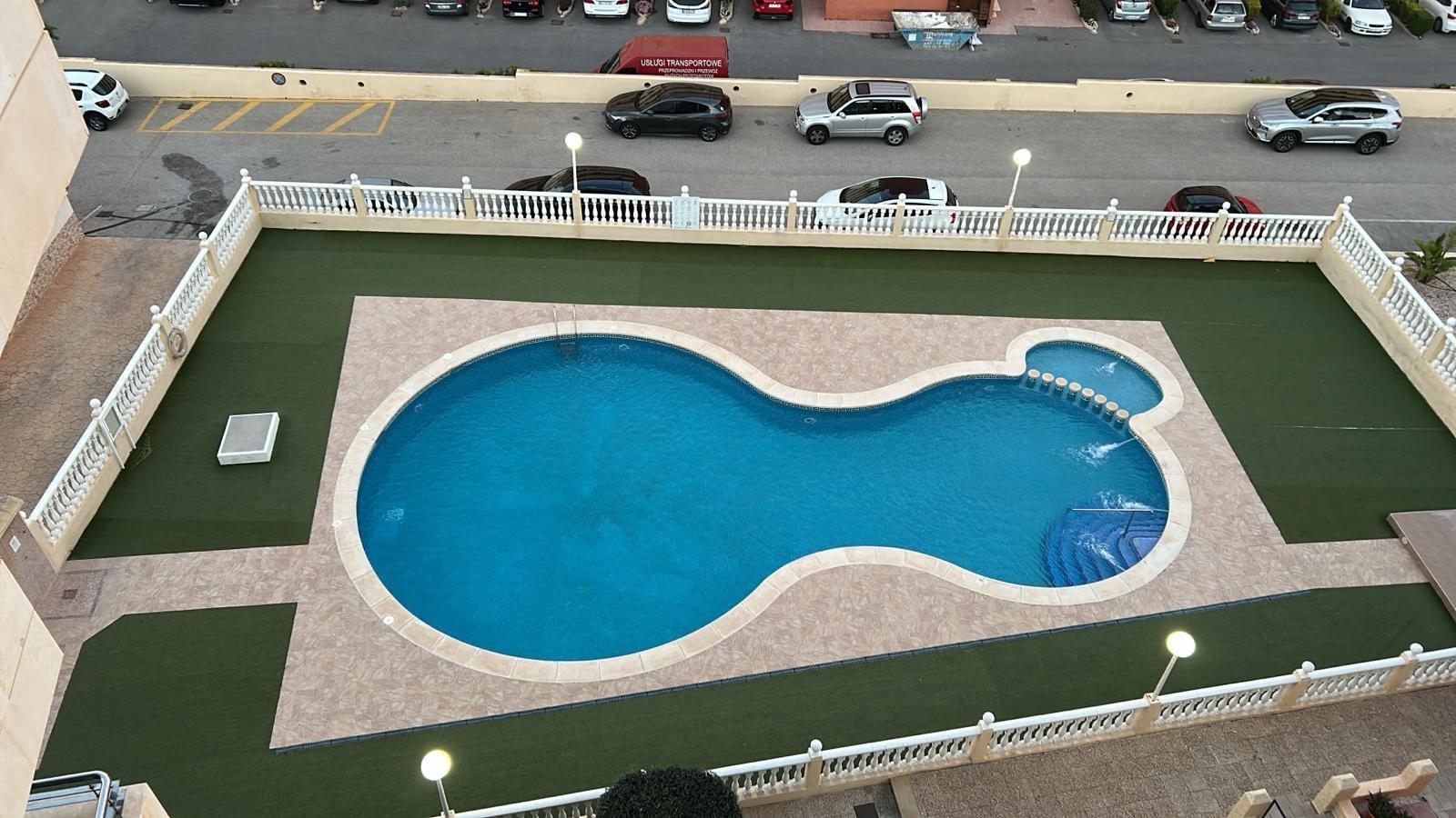 For sale - 2 Bedroom 1 Bathroom Penthouse in Torrevieja - Torreblanca  - Alicante