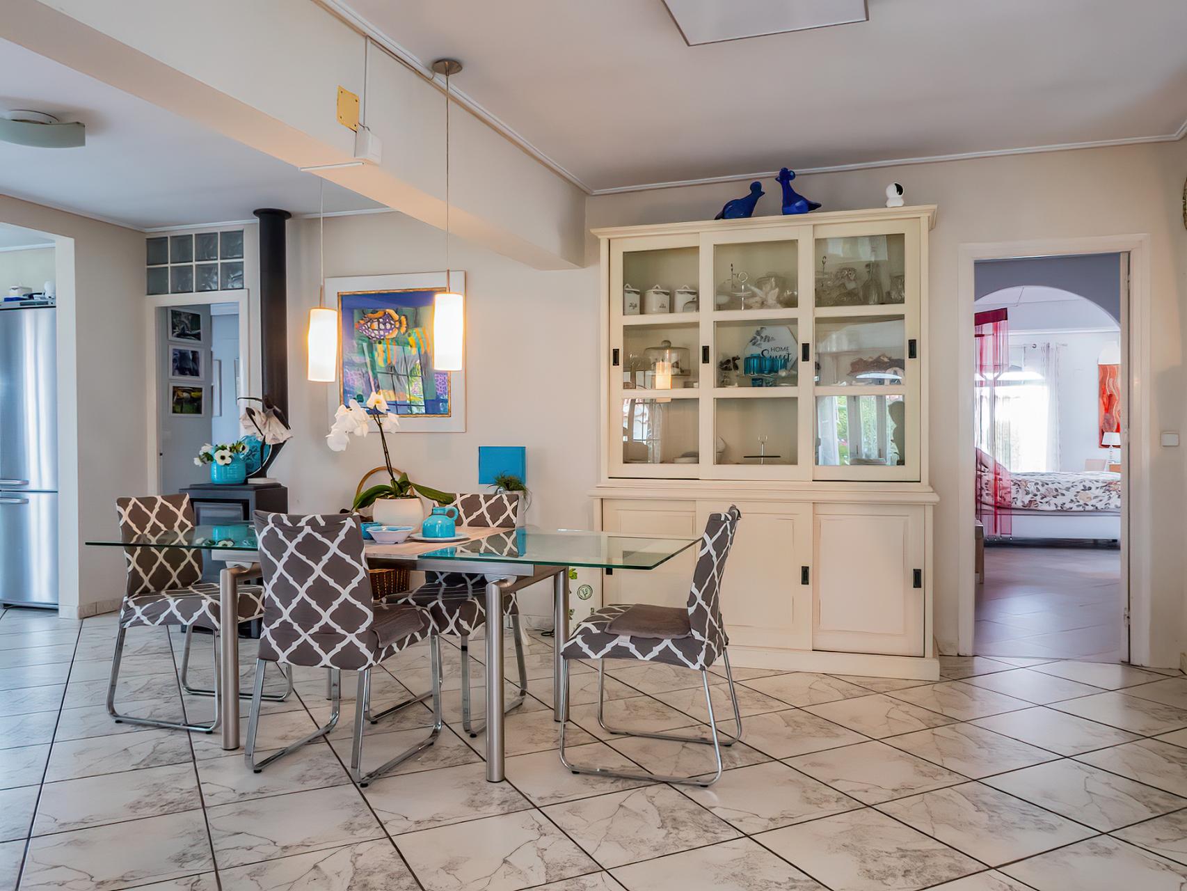 For sale - 3 Bedroom 3 Bathroom Villa in Torrevieja - Costa Blanca  - Alicante