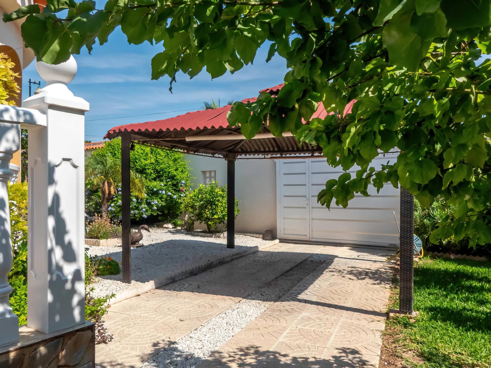 For sale - 3 Bedroom 3 Bathroom Villa in Torrevieja - Costa Blanca  - Alicante