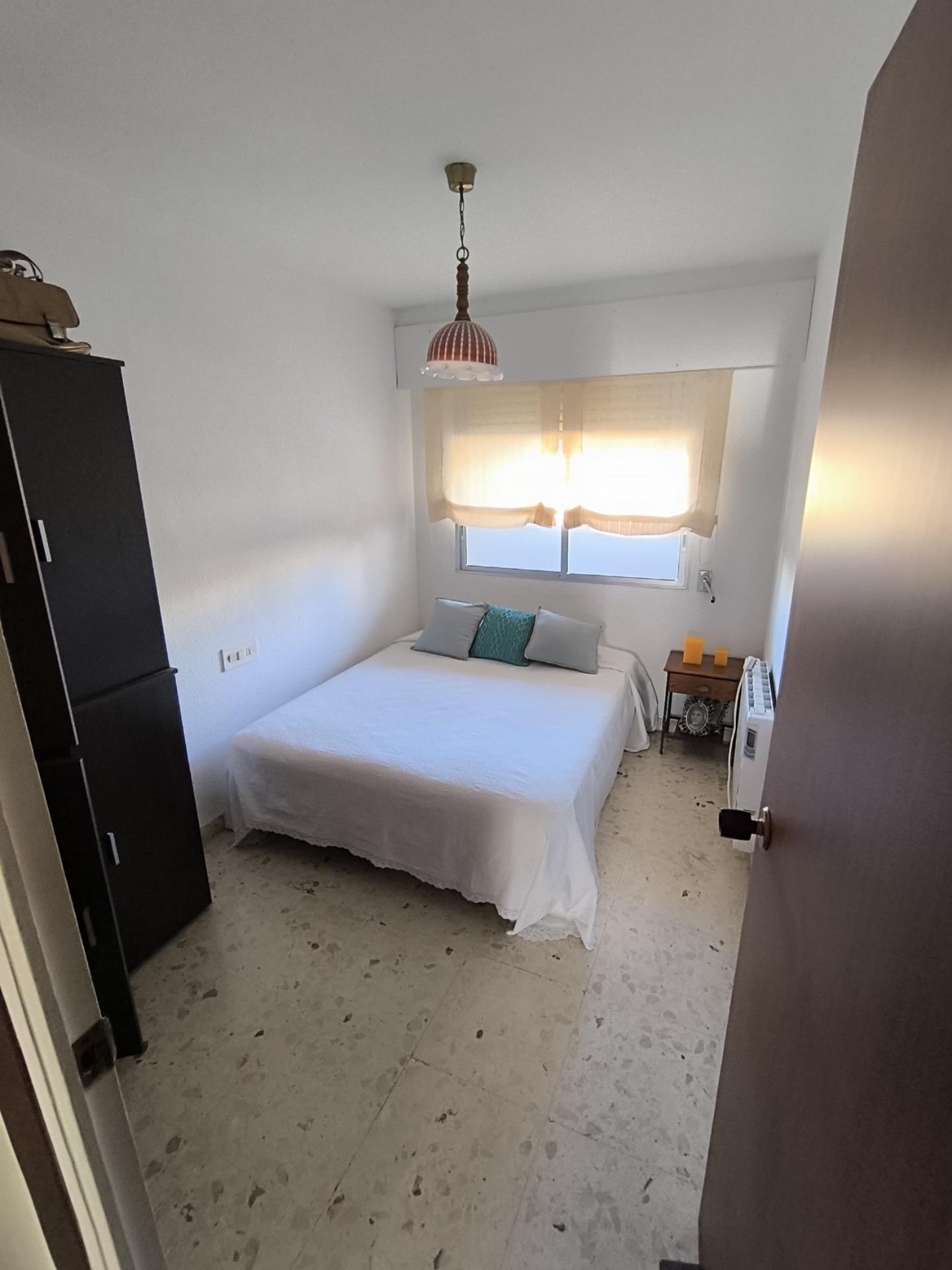 For sale - 3 Bedroom 2 Bathroom Apartment in Torrevieja - Las Piscinas Naturales  - Alicante