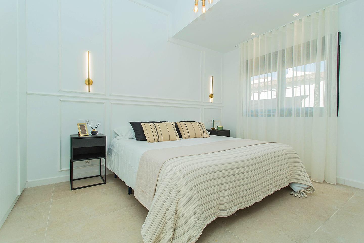 For sale - 2 Bedroom 2 Bathroom Town House in Torrevieja - La Siesta  - Alicante
