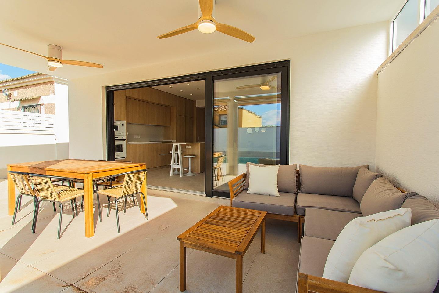 For sale - 2 Bedroom 2 Bathroom Town House in Torrevieja - La Siesta  - Alicante