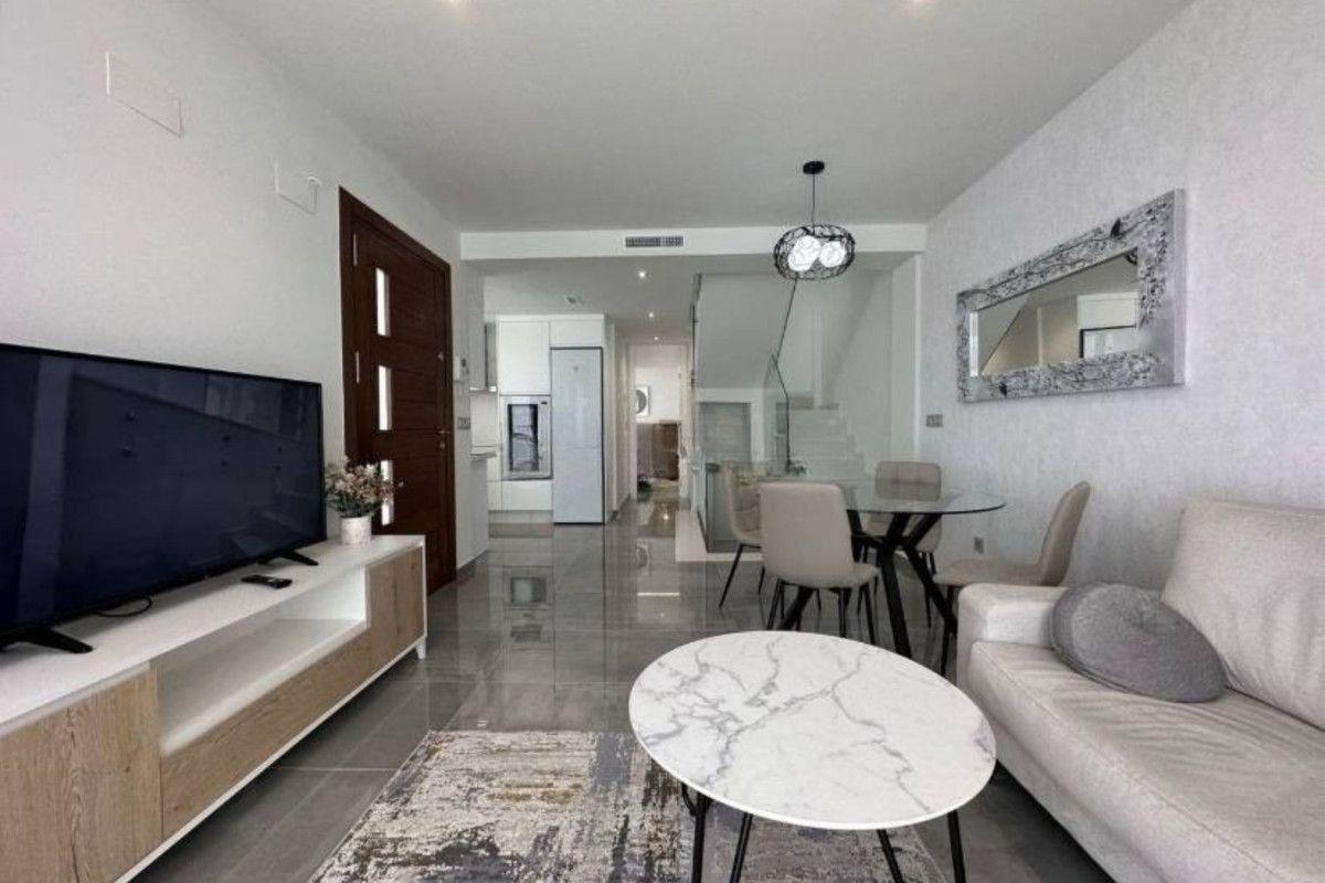 For sale - 3 Bedroom 3 Bathroom Villa in Torrevieja - Los Balcones - Los Altos Del Edén  - Alicante