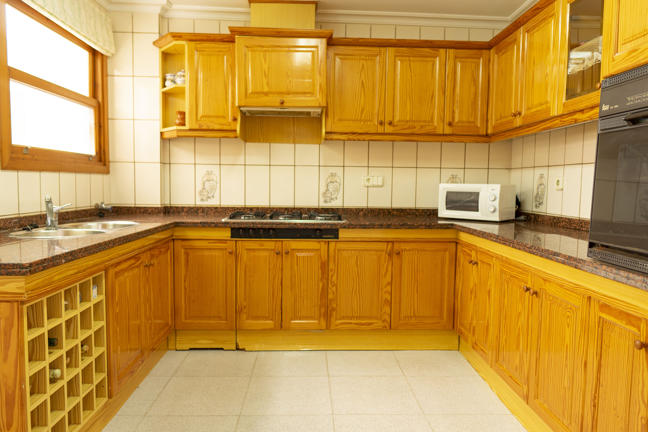 For sale - 7 Bedroom 4 Bathroom Penthouse Penthouse in Torrevieja - Playa Del Cura  - Alicante