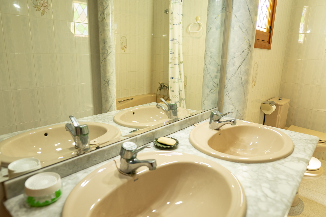 For sale - 7 Bedroom 4 Bathroom Penthouse Penthouse in Torrevieja - Playa Del Cura  - Alicante