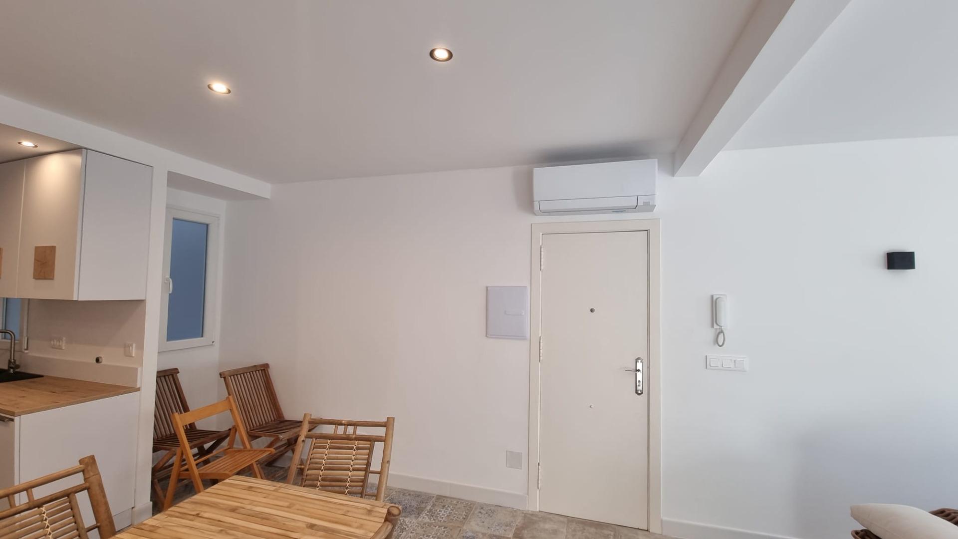For sale - 2 Bedroom 1 Bathroom Apartment in Torrevieja - Torrevieja  - Alicante