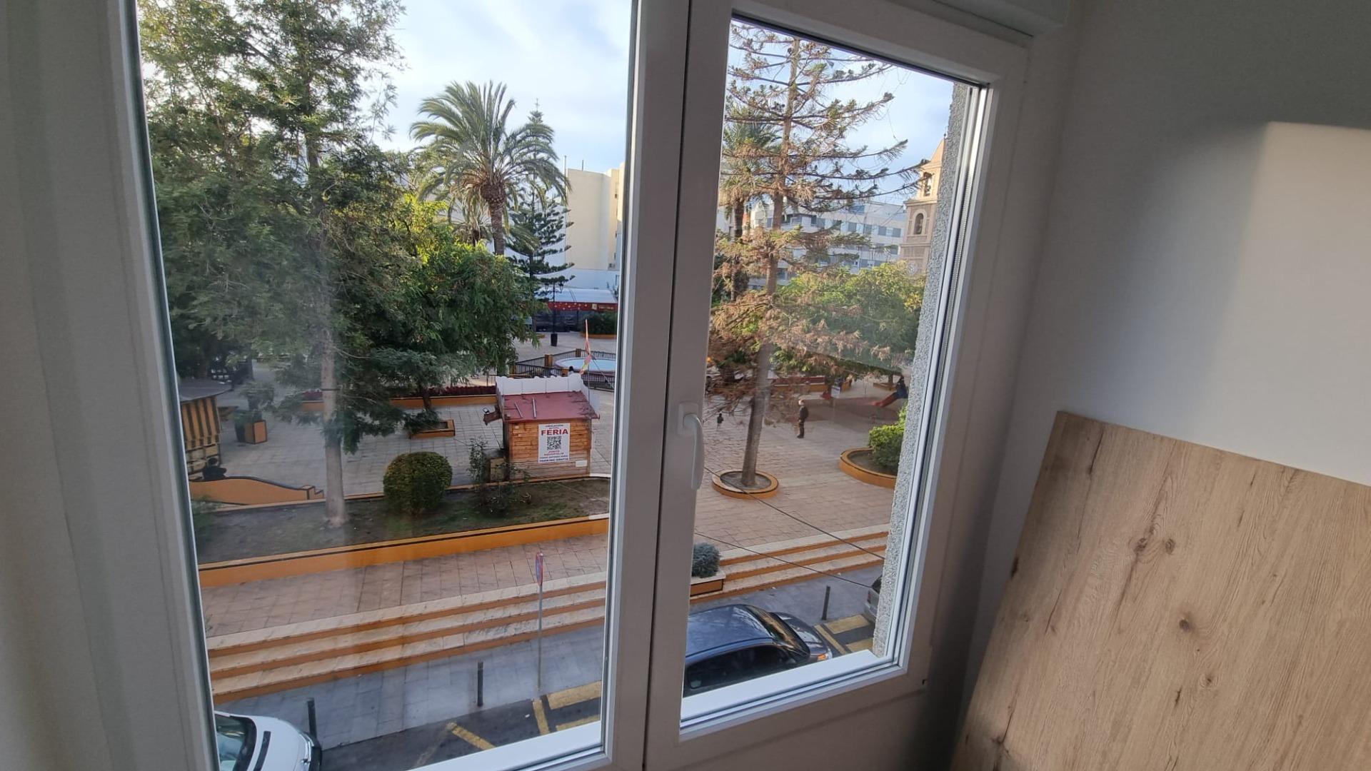 For sale - 2 Bedroom 1 Bathroom Apartment in Torrevieja - Torrevieja  - Alicante