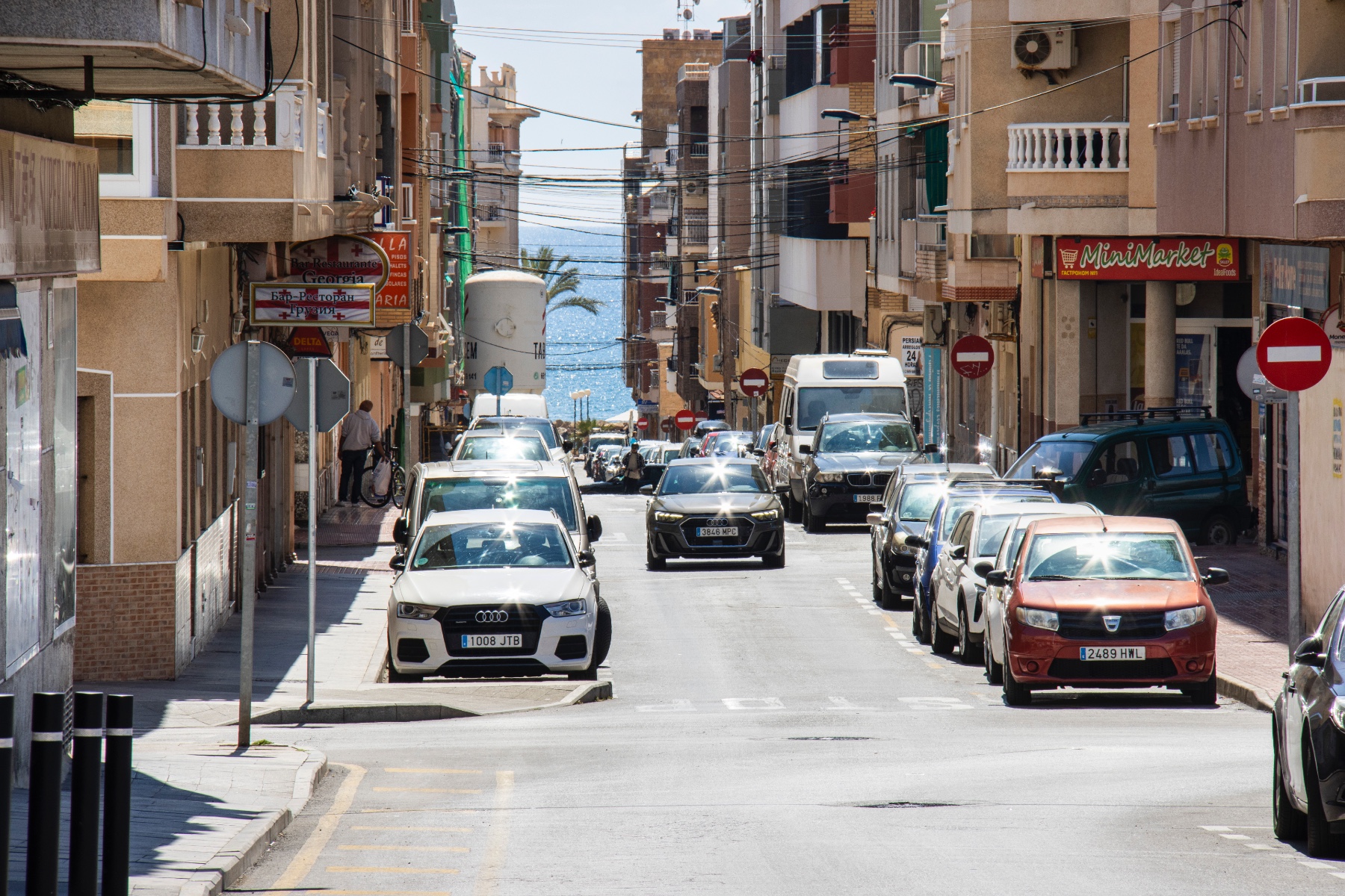 For sale - 2 Bedroom 1 Bathroom Apartment in Torrevieja - Costa Blanca  - Alicante