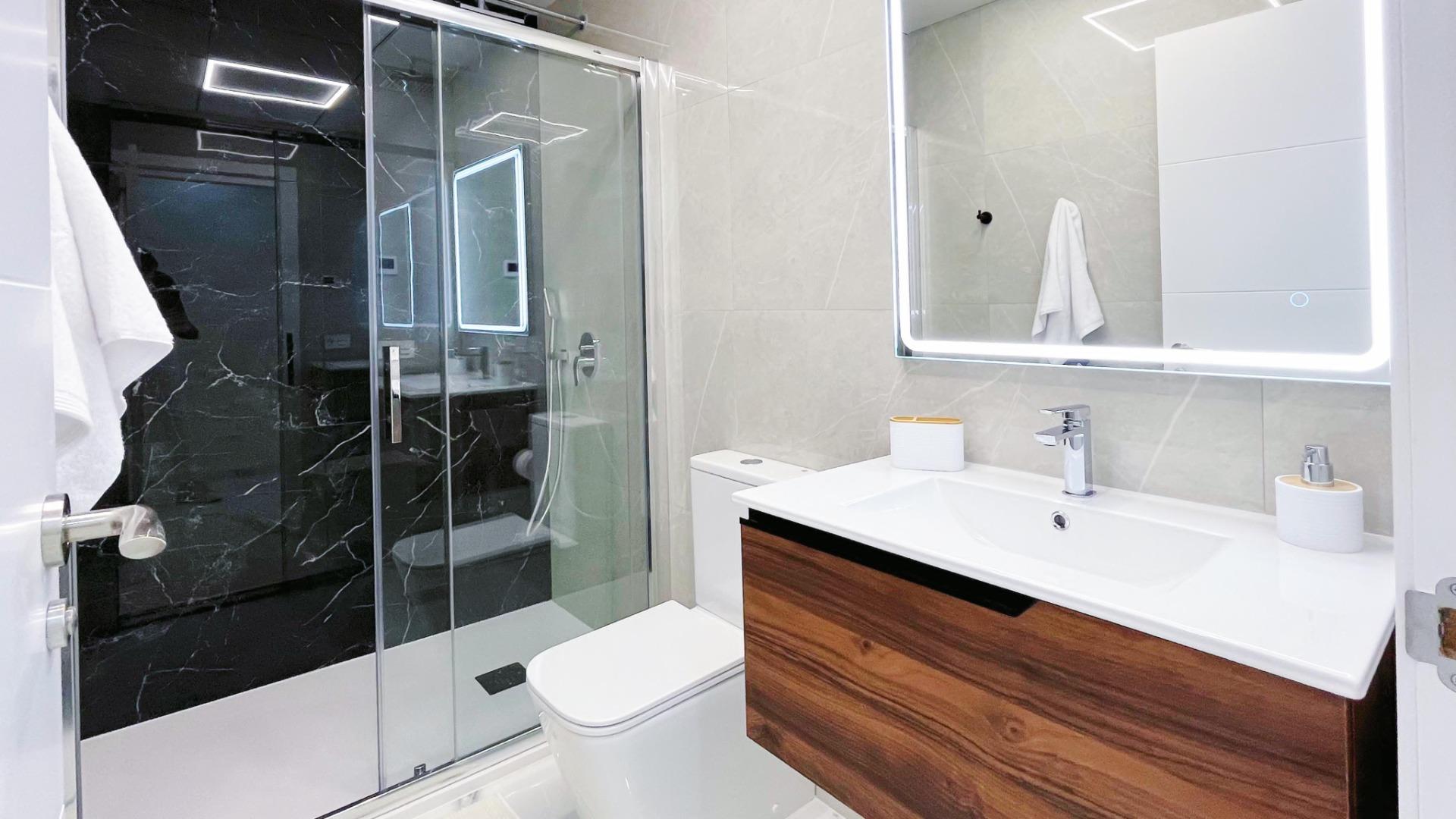 For sale - 2 Bedroom 2 Bathroom Apartment in Torrevieja - Playa Del Cura  - Alicante
