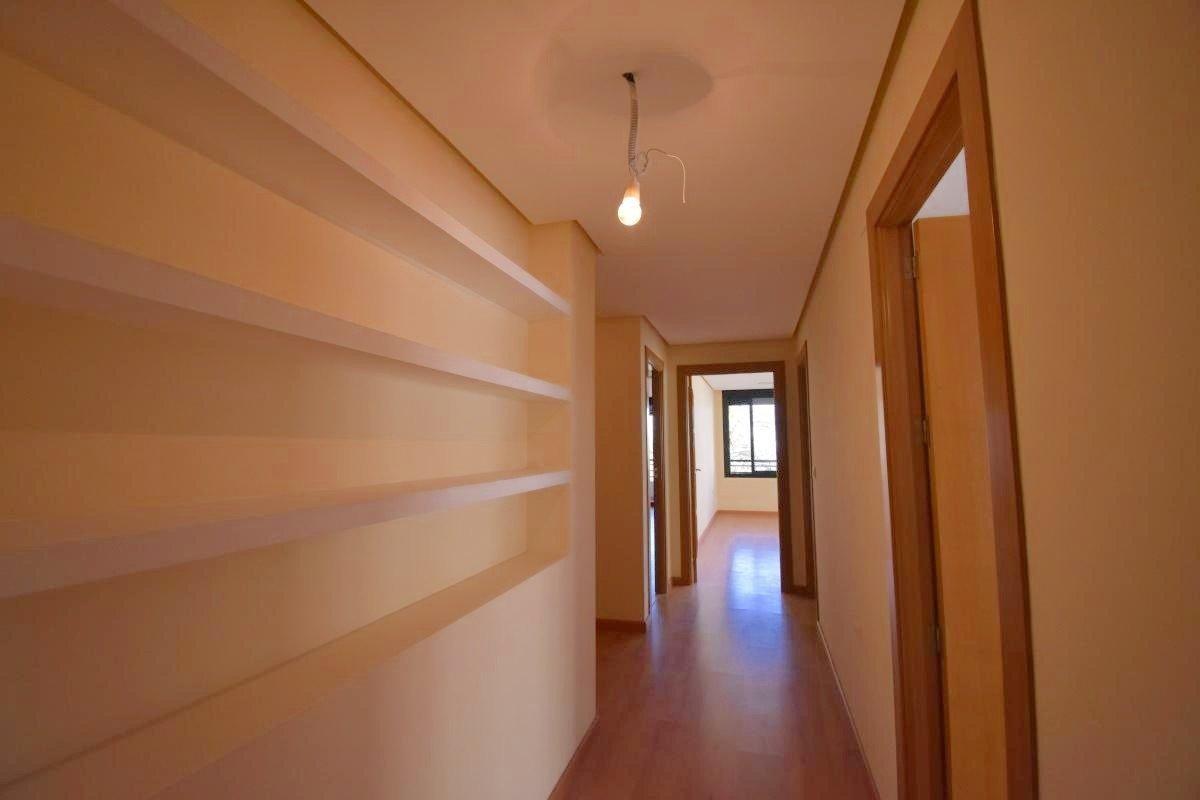 For sale - 3 Bedroom 2 Bathroom Apartment in Torrevieja - Centro - Muelle Pesquero  - Alicante