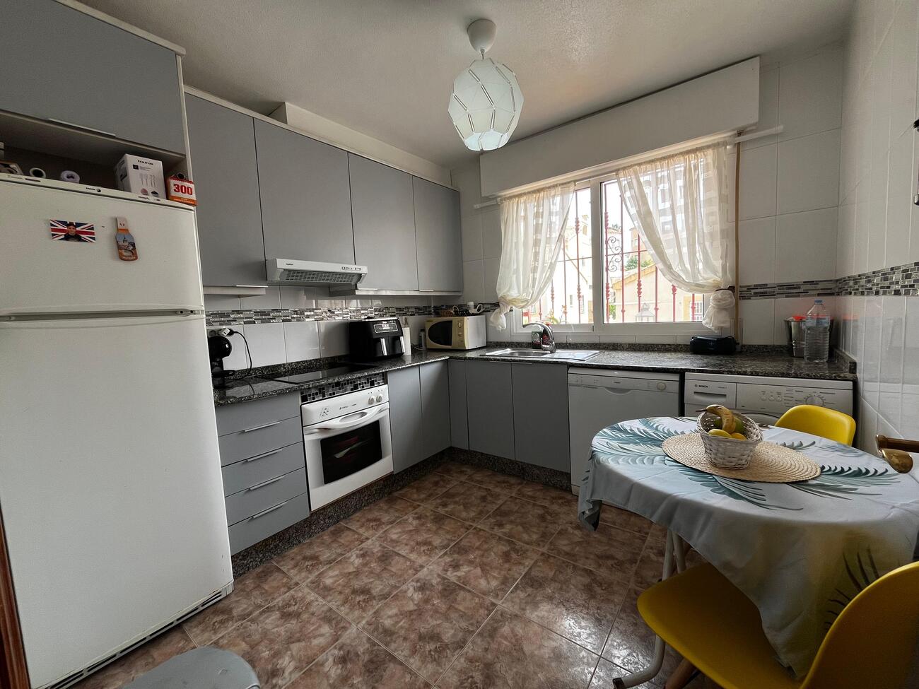 For sale - 3 Bedroom 2 Bathroom Town House Penthouse in Torrevieja - La Florida  - Alicante