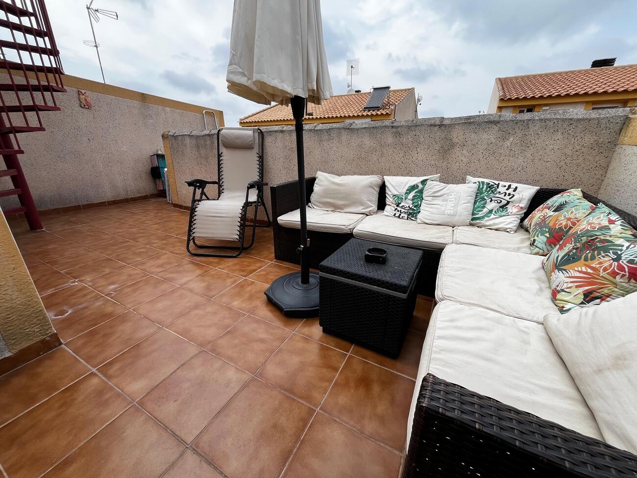 For sale - 3 Bedroom 2 Bathroom Town House Penthouse in Torrevieja - La Florida  - Alicante