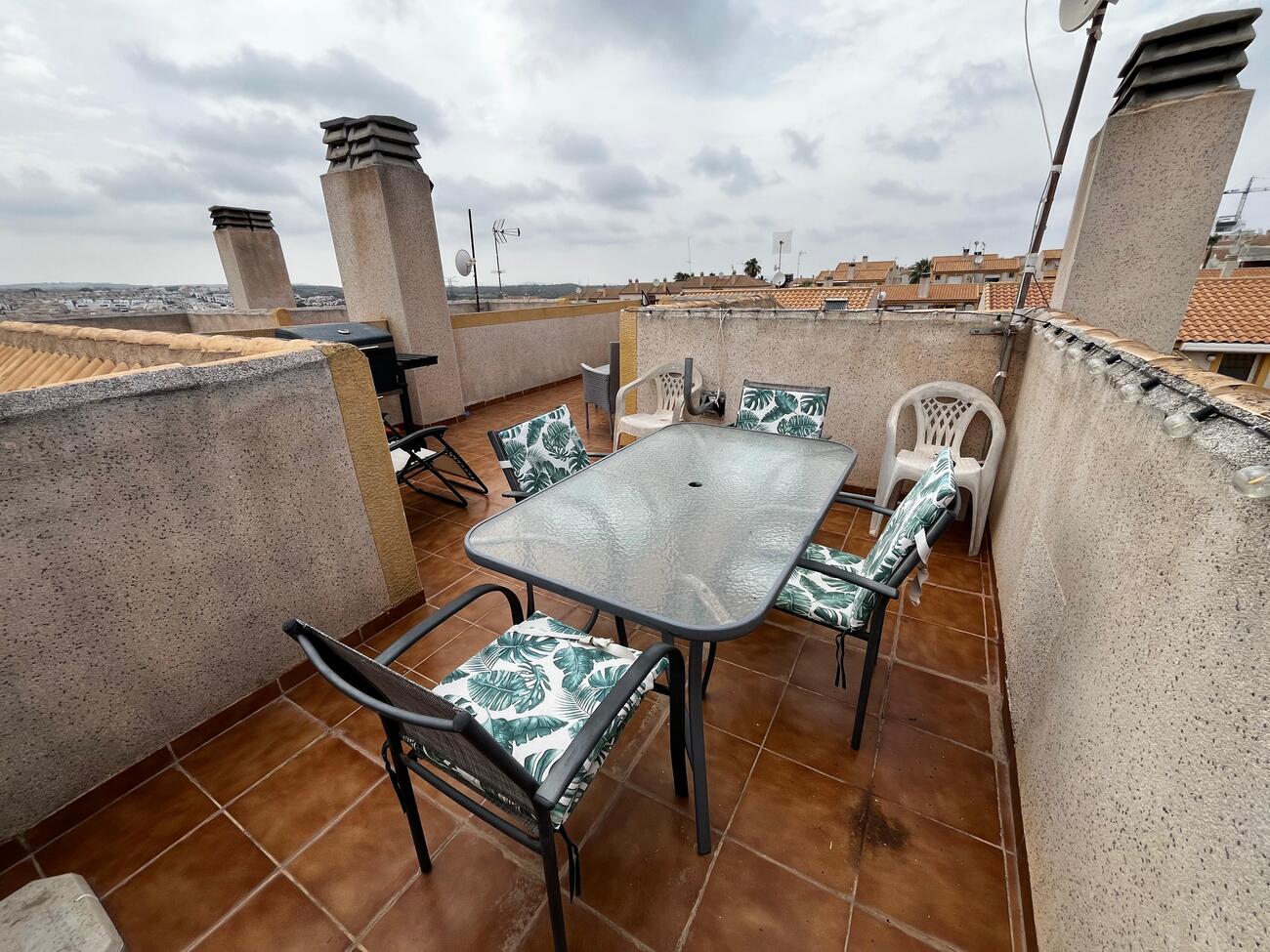 For sale - 3 Bedroom 2 Bathroom Town House Penthouse in Torrevieja - La Florida  - Alicante