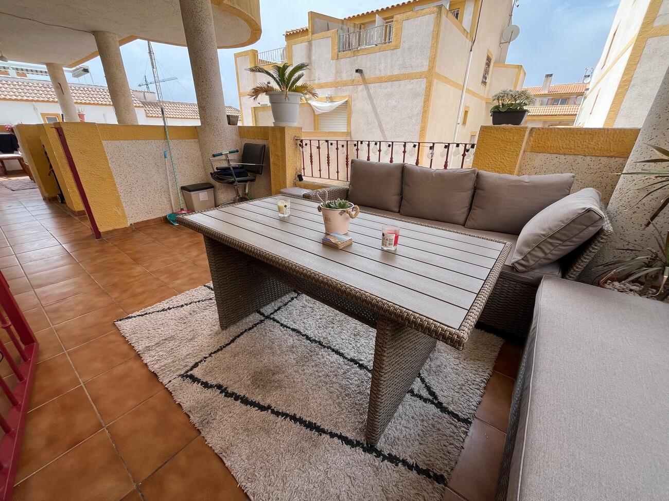 For sale - 3 Bedroom 2 Bathroom Town House Penthouse in Torrevieja - La Florida  - Alicante