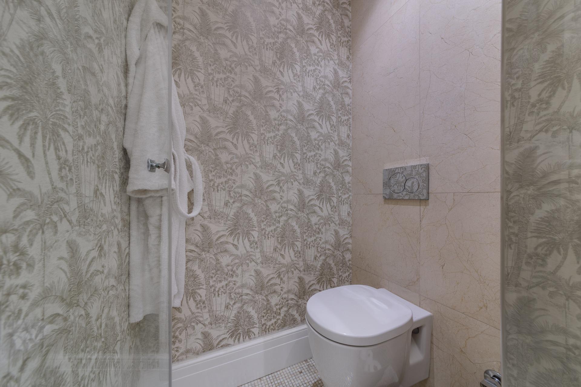 For sale - 4 Bedroom 3 Bathroom Apartment in Torrevieja - Playa Del Cura  - Alicante