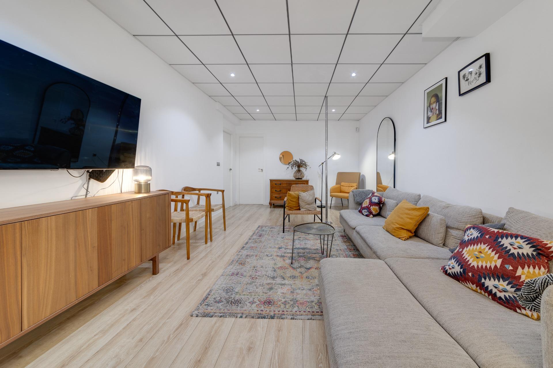 For sale - 4 Bedroom 3 Bathroom Apartment in Torrevieja - Playa Del Cura  - Alicante