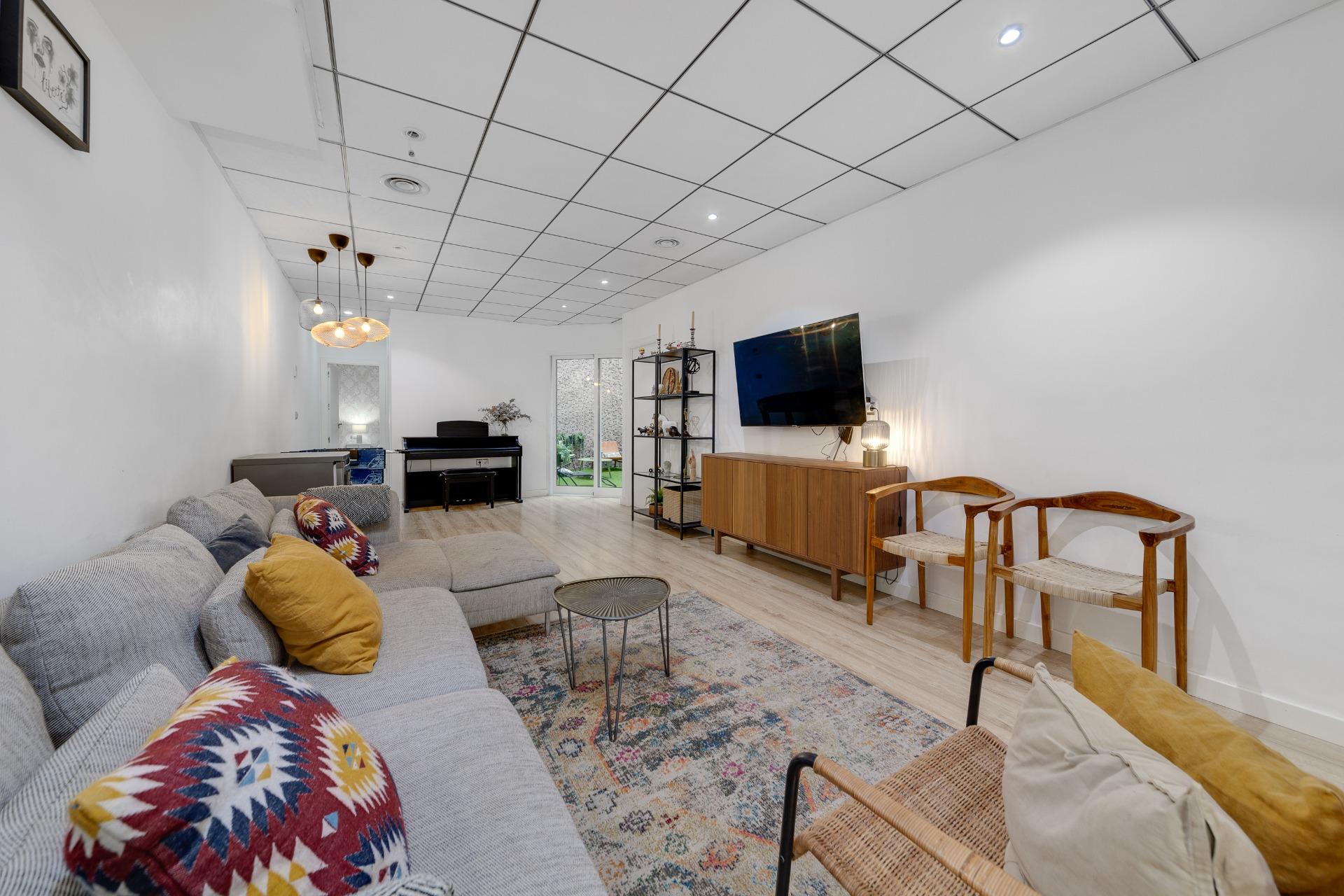 For sale - 4 Bedroom 3 Bathroom Apartment in Torrevieja - Playa Del Cura  - Alicante
