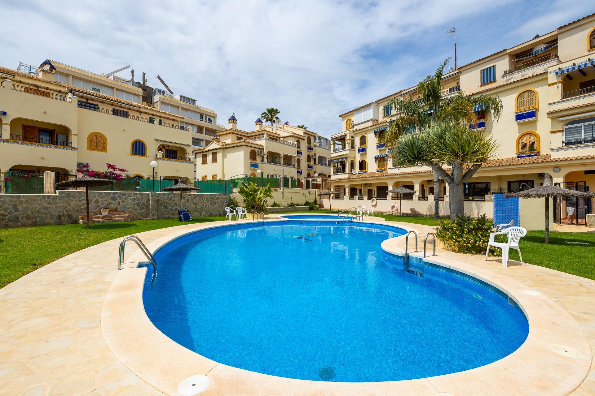 For sale - 2 Bedroom 1 Bathroom Bungalow in Torrevieja - Torre La Mata  - Alicante