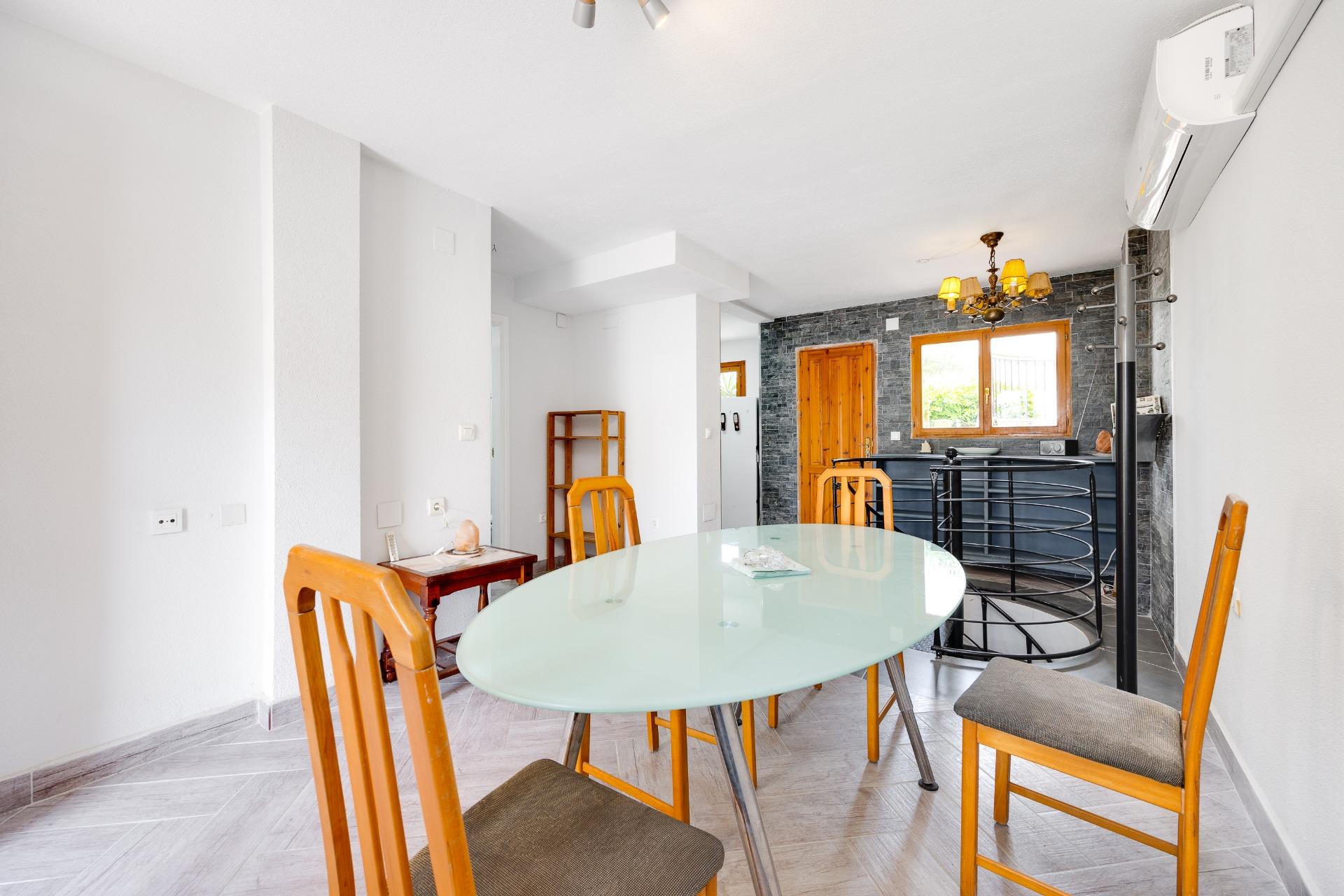 For sale - 2 Bedroom 1 Bathroom Bungalow in Torrevieja - Torre La Mata  - Alicante