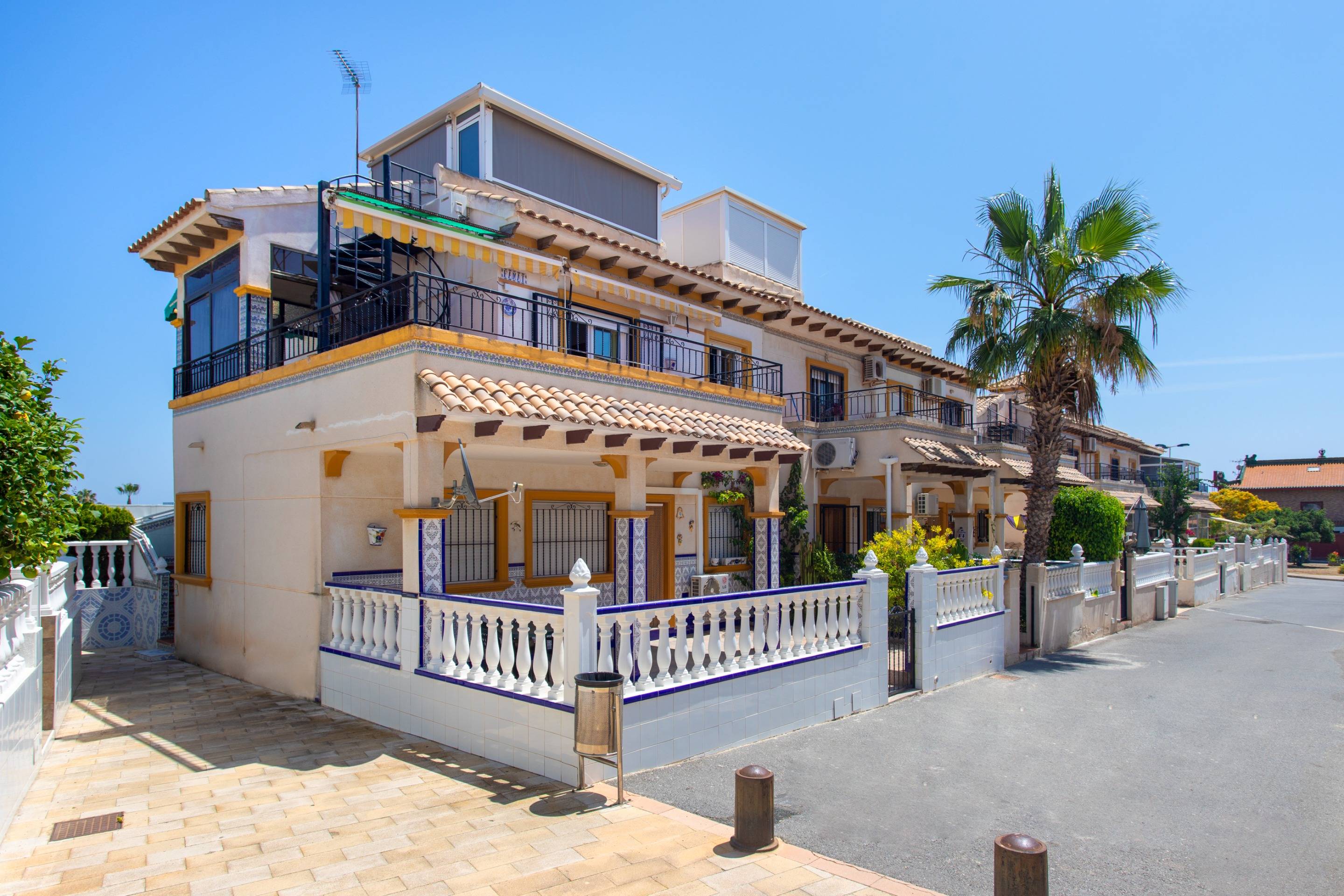For sale - 2 Bedroom 1 Bathroom Bungalow in Orihuela Costa - Rocio Del Mar  - Alicante