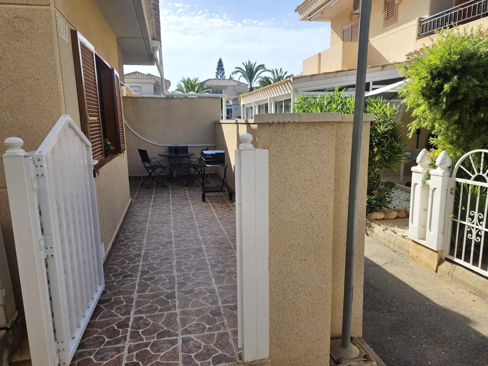 For sale - 2 Bedroom 1 Bathroom Bungalow in Orihuela Costa - Playa Flamenca  - Alicante