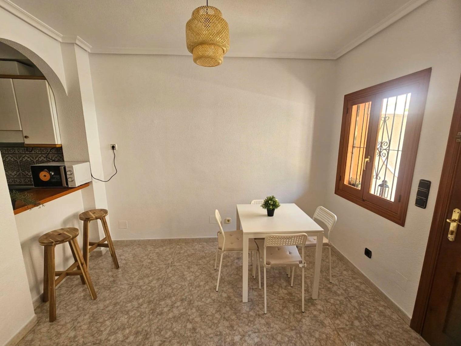 For sale - 2 Bedroom 1 Bathroom Bungalow in Orihuela Costa - Playa Flamenca  - Alicante