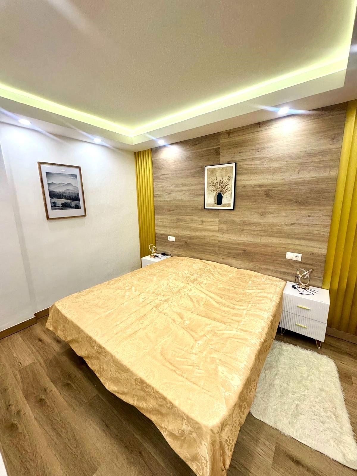 For sale - 4 Bedroom 2 Bathroom Apartment in Torrevieja - Centro - Muelle Pesquero  - Alicante