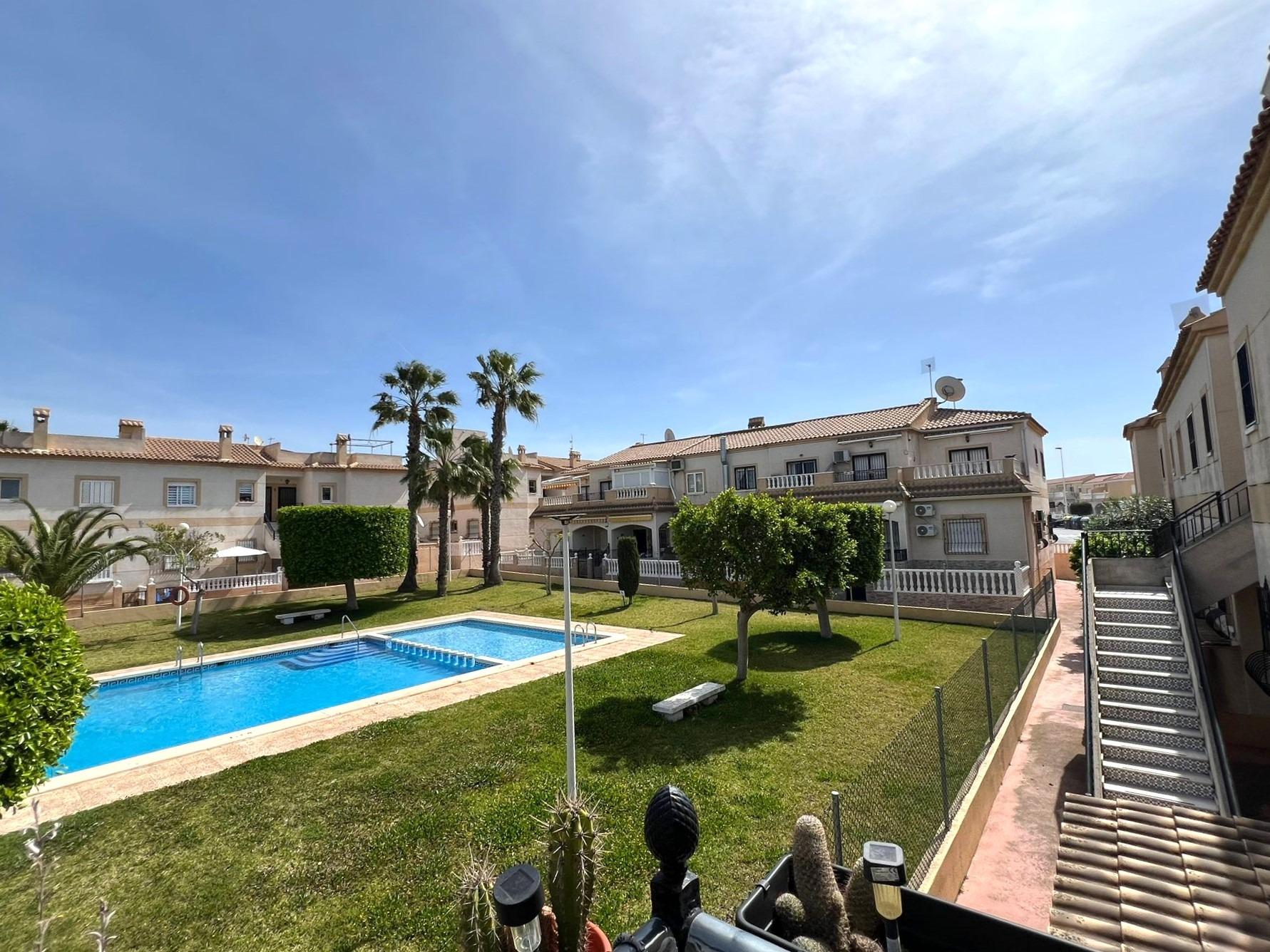 For sale - 2 Bedroom 1 Bathroom Bungalow in Torrevieja - aguas nuevas  - Alicante