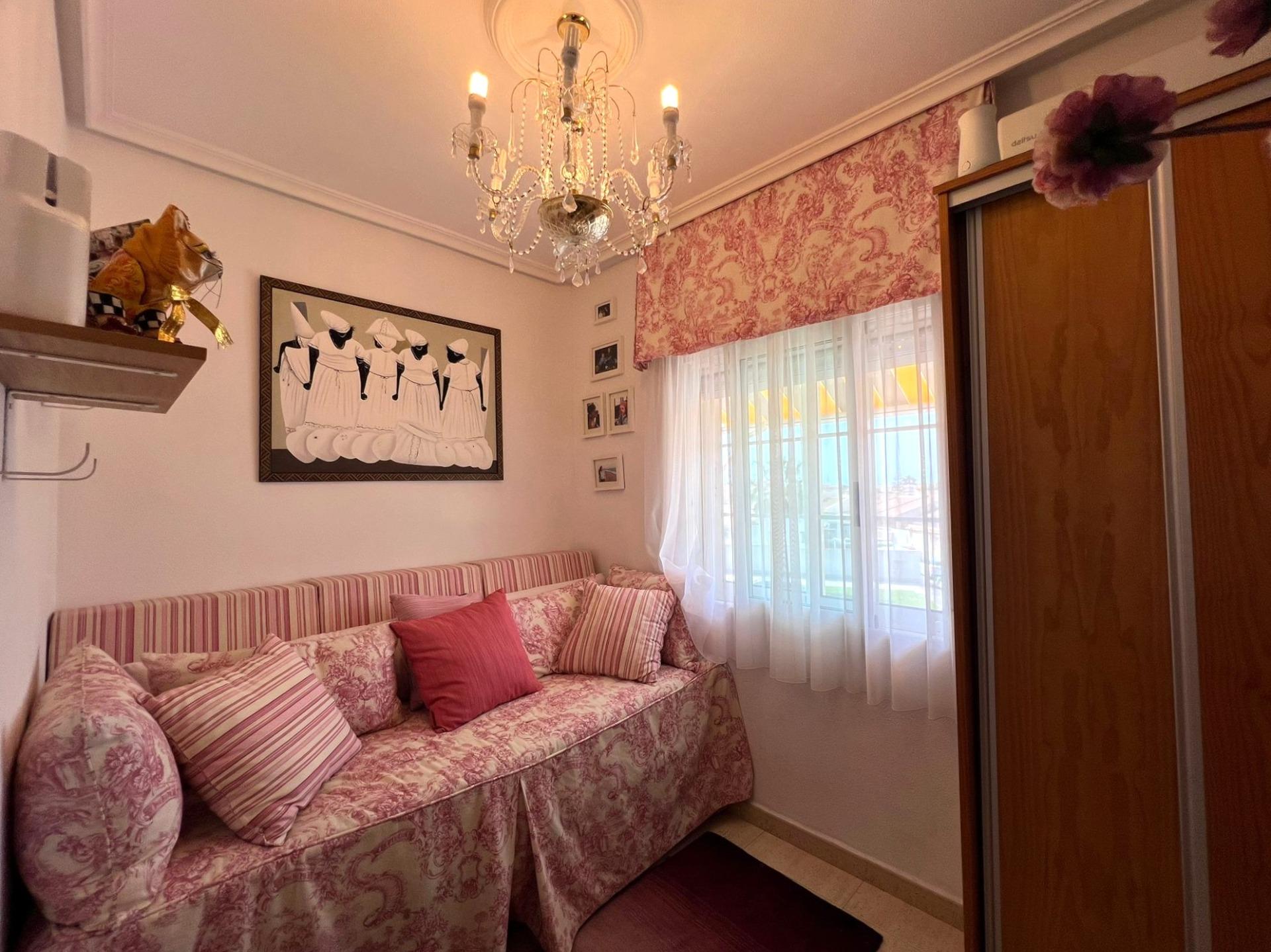 For sale - 2 Bedroom 1 Bathroom Bungalow in Torrevieja - aguas nuevas  - Alicante