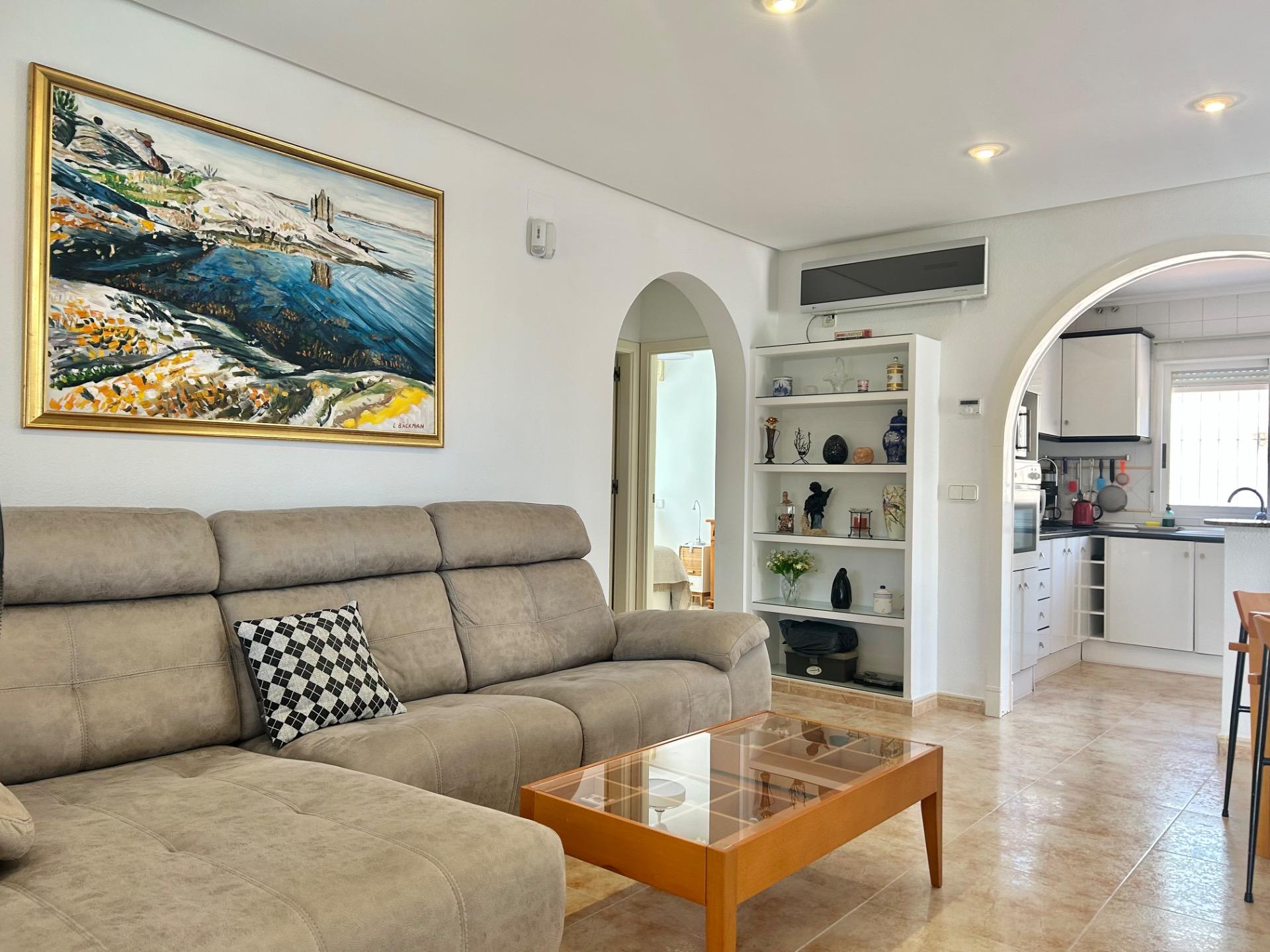 For sale - 3 Bedroom 2 Bathroom Villa in Torrevieja - San Luis  - Alicante