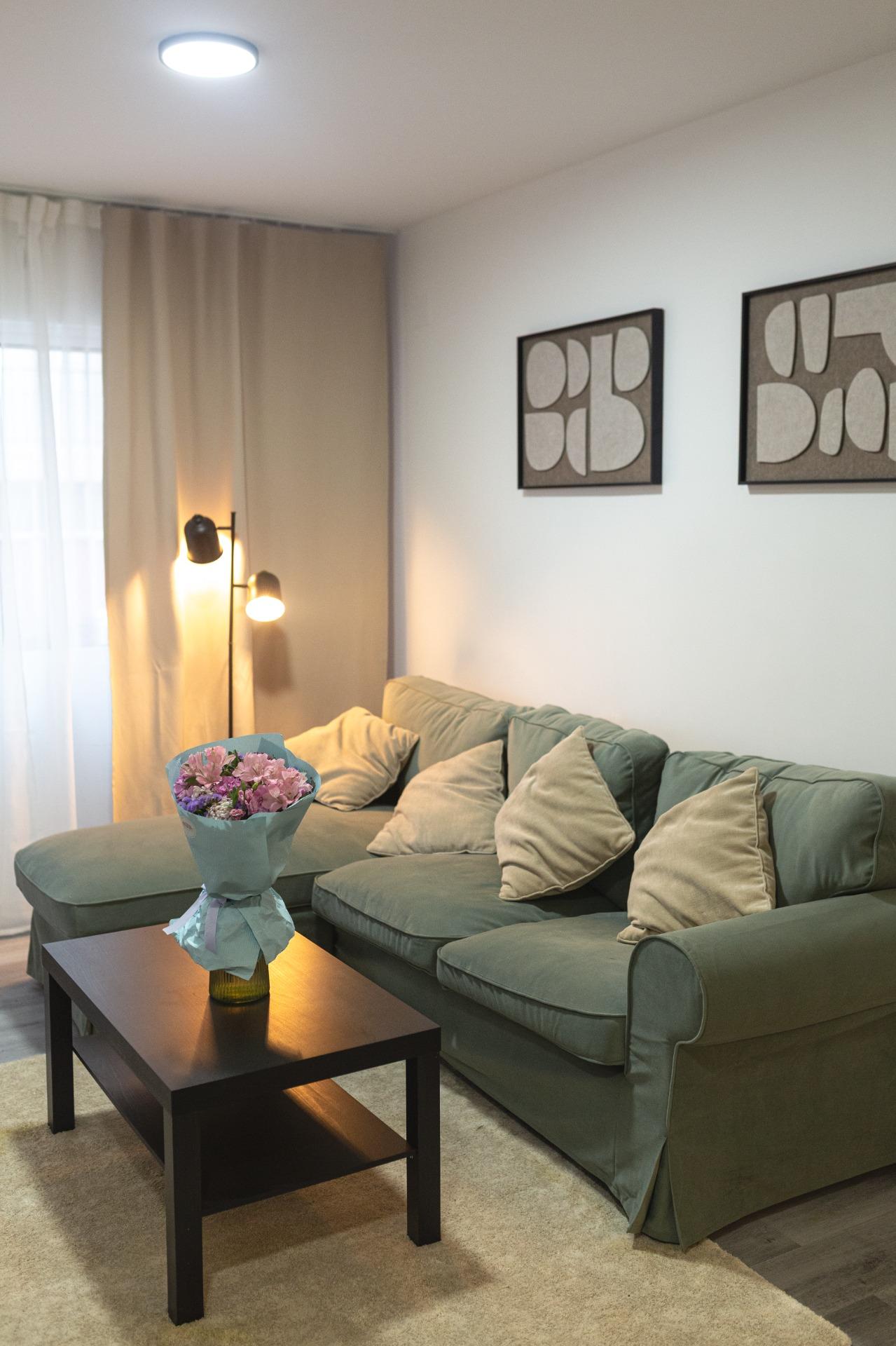For sale - 2 Bedroom 1 Bathroom Apartment in Torrevieja - Centro  - Alicante