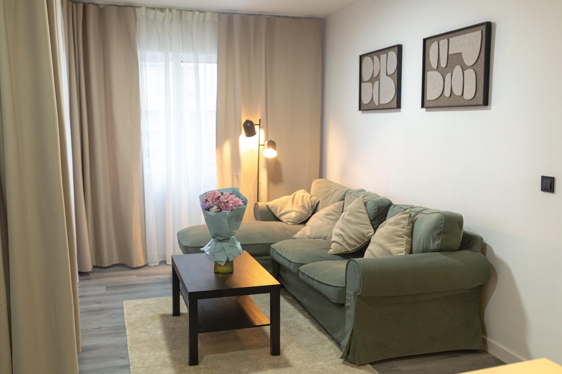 For sale - 2 Bedroom 1 Bathroom Apartment in Torrevieja - Centro  - Alicante