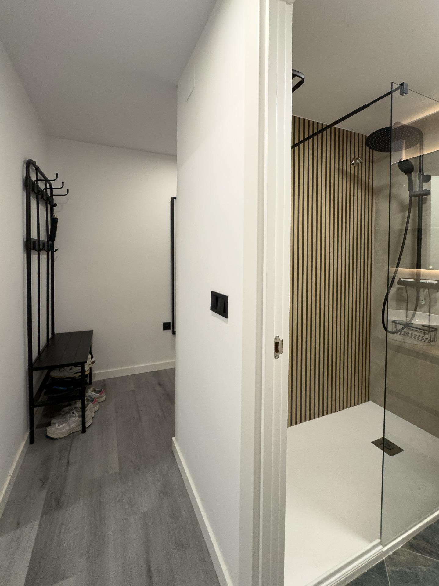 For sale - 2 Bedroom 1 Bathroom Apartment in Torrevieja - Centro  - Alicante