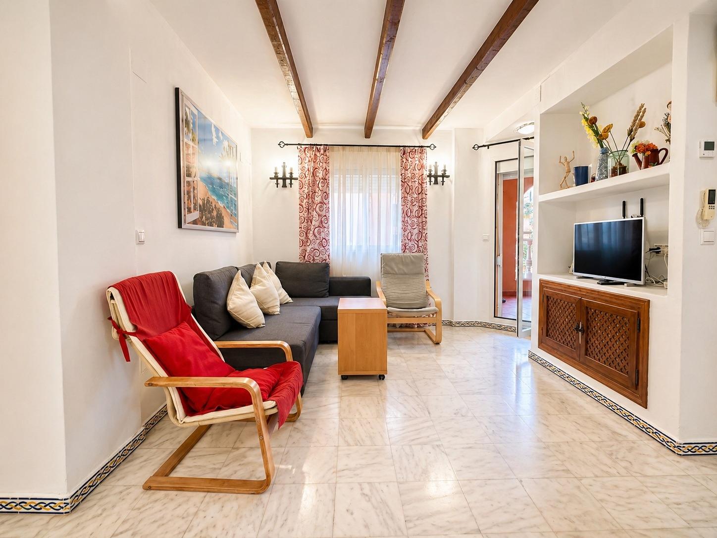 For sale - 3 Bedroom 2 Bathroom Apartment in Torrevieja - Los Frutales  - Alicante