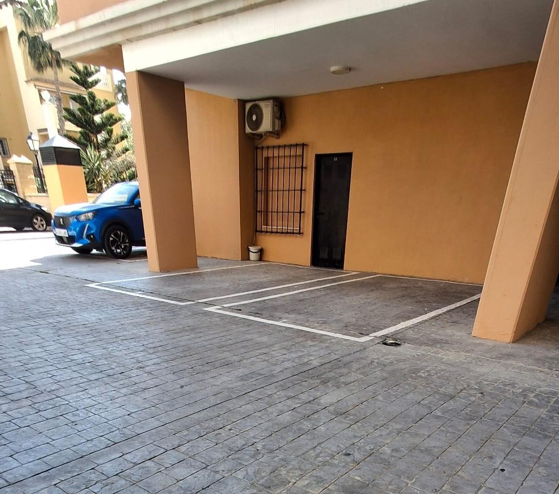 For sale - 3 Bedroom 2 Bathroom Apartment in Torrevieja - Los Frutales  - Alicante