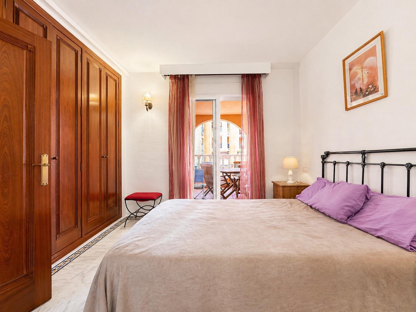 For sale - 3 Bedroom 2 Bathroom Apartment in Torrevieja - Los Frutales  - Alicante