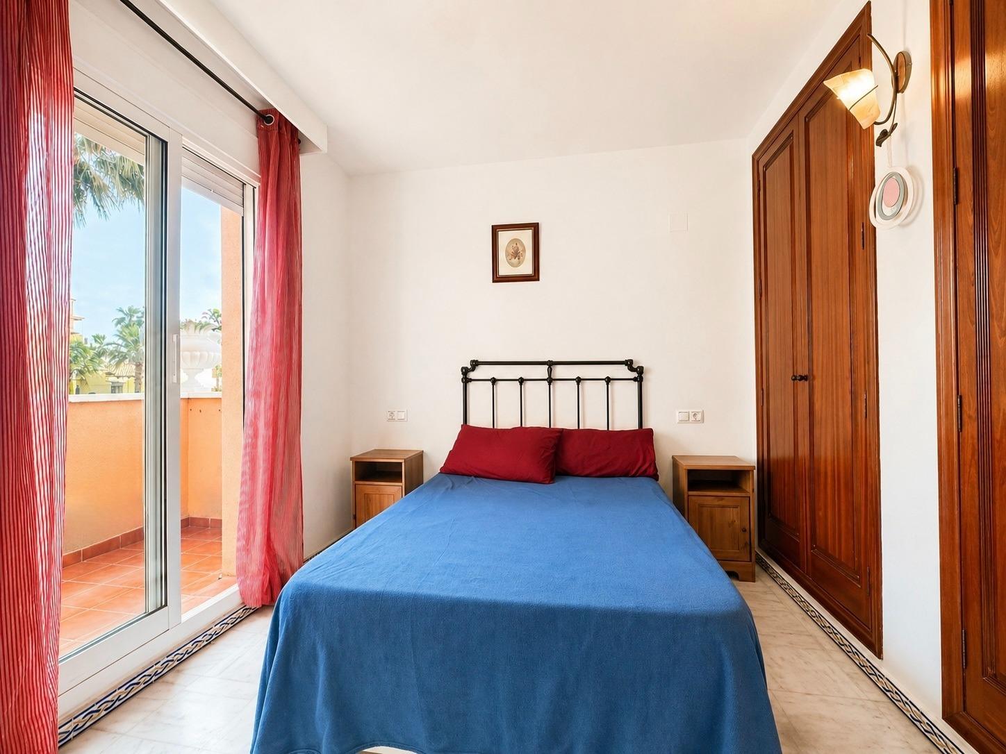 For sale - 3 Bedroom 2 Bathroom Apartment in Torrevieja - Los Frutales  - Alicante