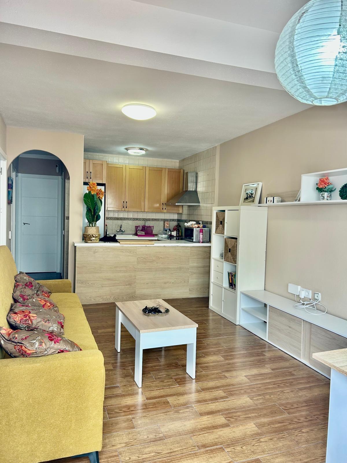 For sale - 2 Bedroom 1 Bathroom Apartment in Torrevieja - Sector 25  - Alicante