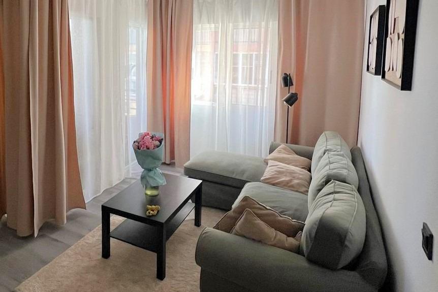 For sale - 2 Bedroom 1 Bathroom Apartment in Torrevieja - Curva Del Palangre  - Alicante