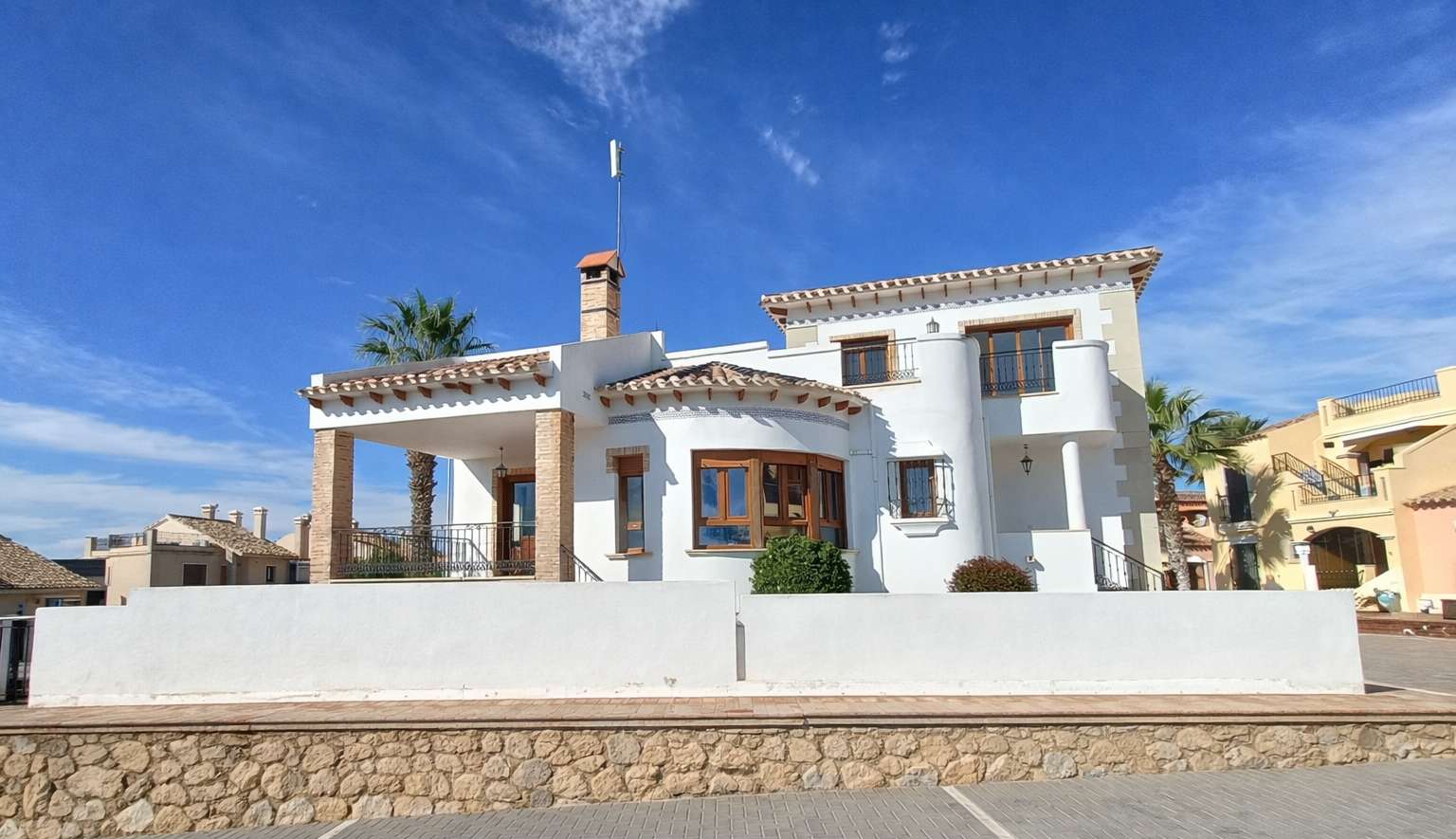 For sale - 3 Bedroom 2 Bathroom Villa in Algorfa - Inland  - Alicante