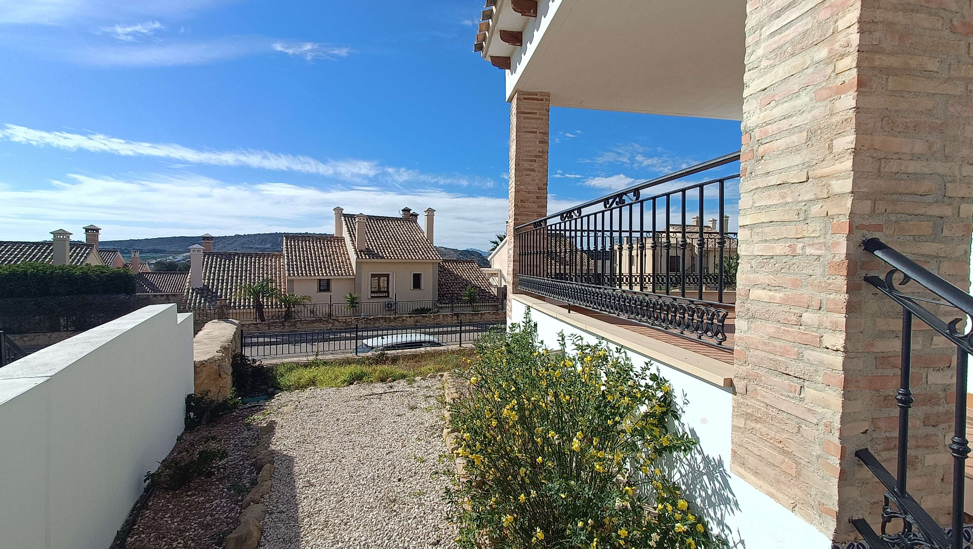 For sale - 3 Bedroom 2 Bathroom Villa in Algorfa - Inland  - Alicante
