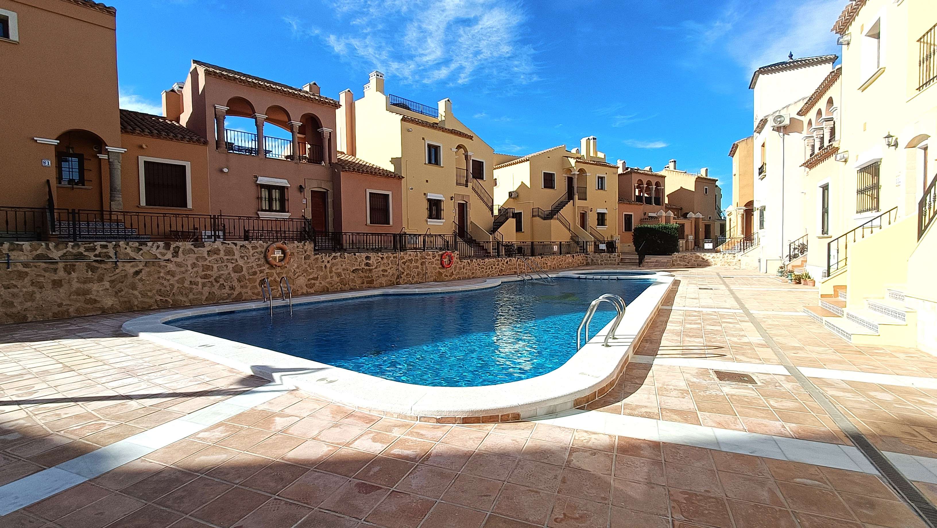 For sale - 3 Bedroom 2 Bathroom Villa in Algorfa - Inland  - Alicante