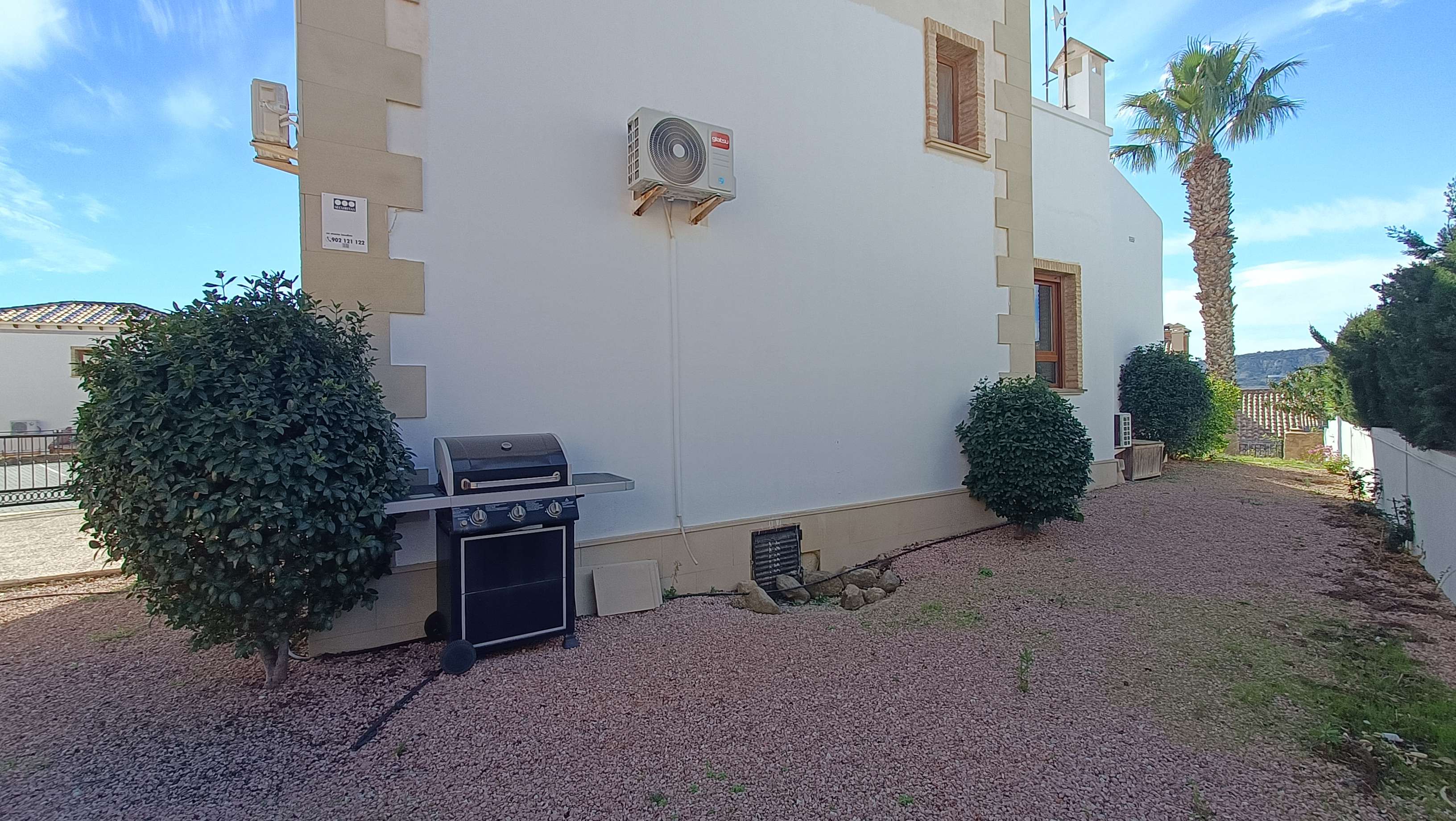 For sale - 3 Bedroom 2 Bathroom Villa in Algorfa - Inland  - Alicante