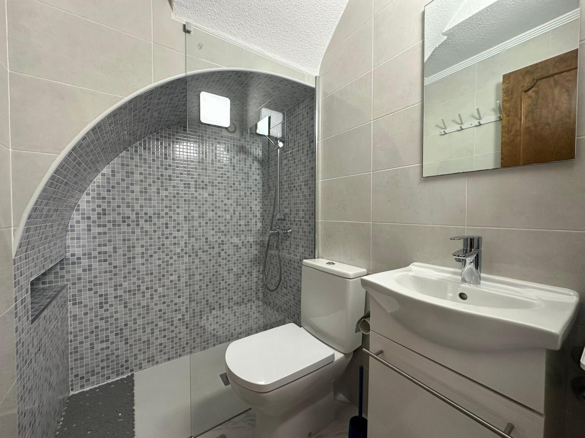 For sale - 2 Bedroom 2 Bathroom Town House in Torrevieja - Cabo Cervera  - Alicante