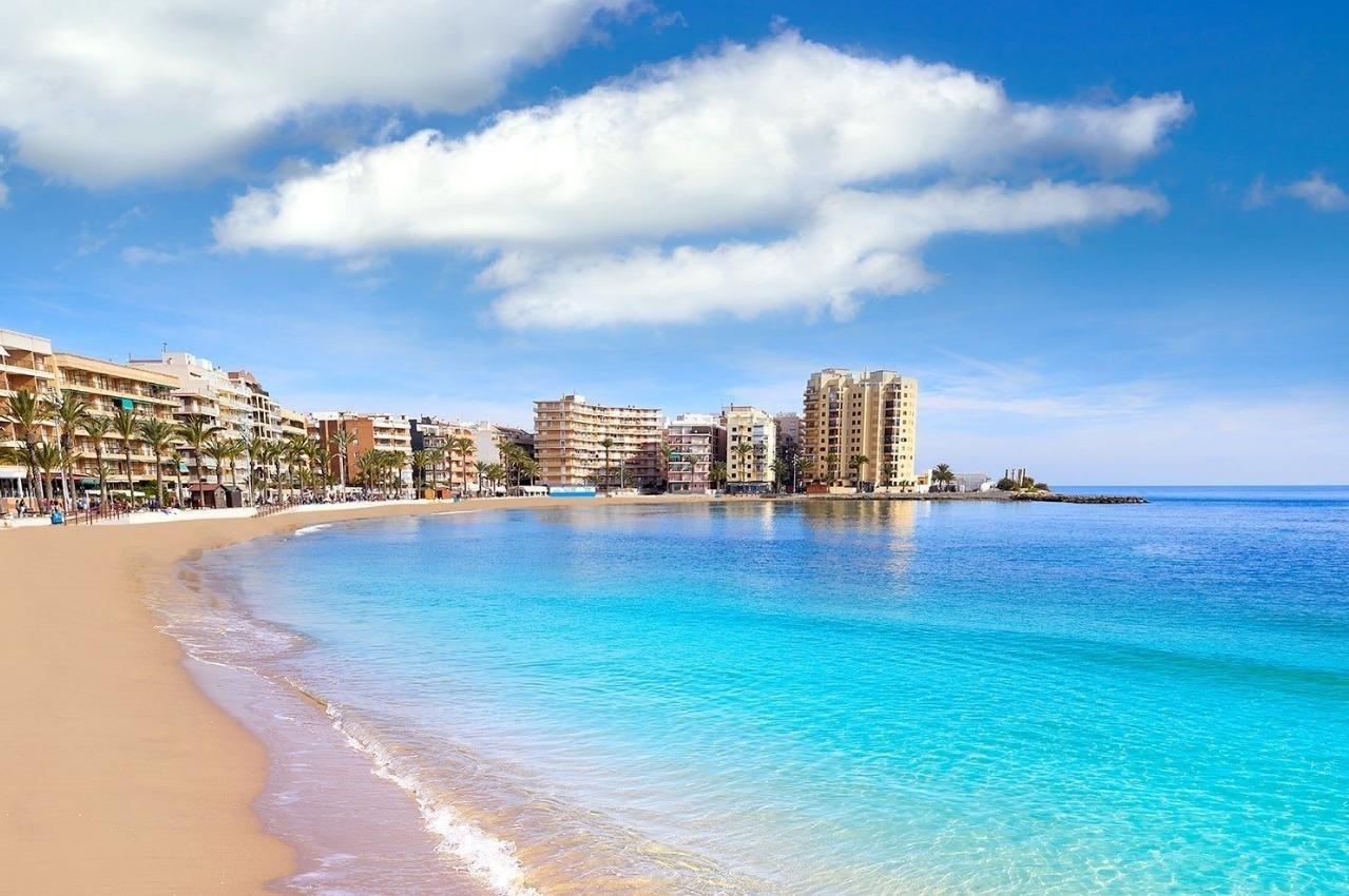 For sale - 2 Bedroom 2 Bathroom Town House in Torrevieja - Cabo Cervera  - Alicante