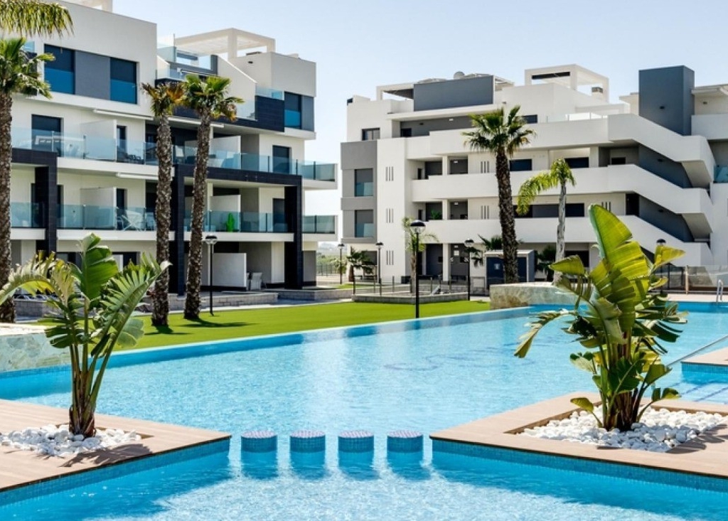 2 Bedroom 2 Bathroom Apartment in El Raso