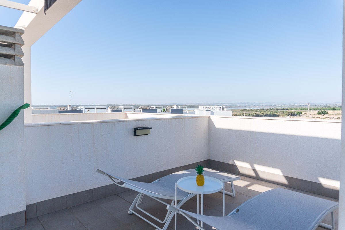 For sale - 2 Bedroom 2 Bathroom Apartment in El Raso - Costa Blanca  - Alicante