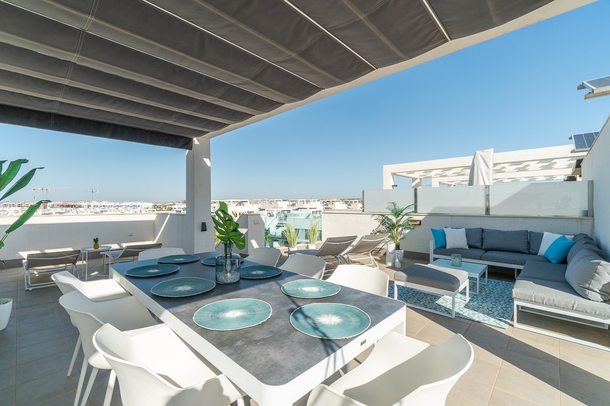 For sale - 2 Bedroom 2 Bathroom Apartment in El Raso - Costa Blanca  - Alicante